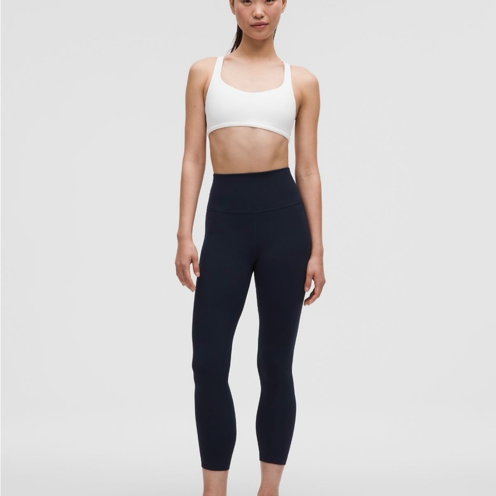 Lululemon Free to Be Bra Size 4 - White